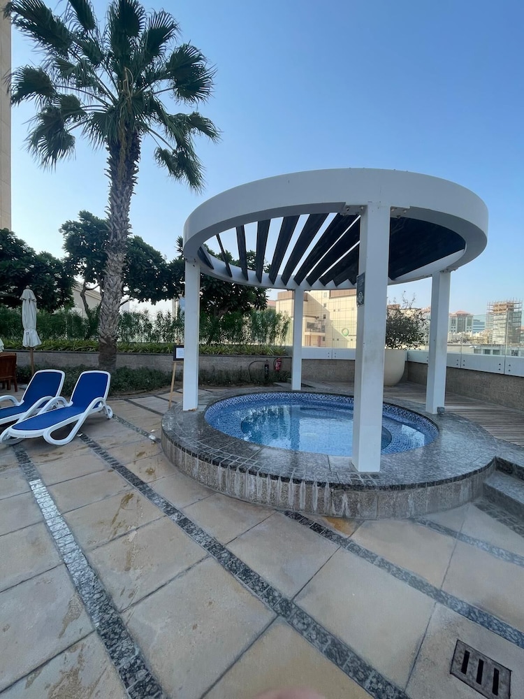 Hyatt Regency Dubai Creek Heights 37/72