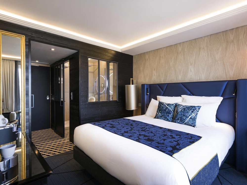 Deluxe, King Bed, Inland View, Balcony