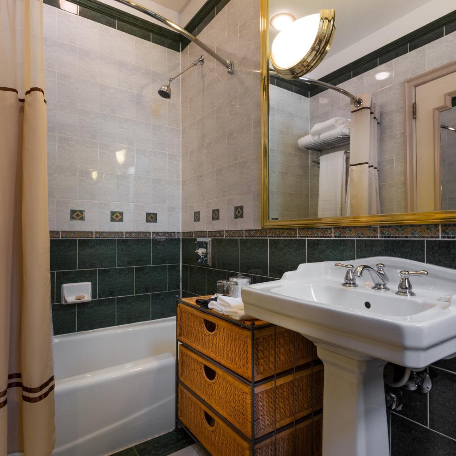 Mini, Suite, 2 Beds