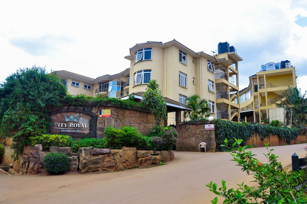 The City Royal Resort Hotel 29/30