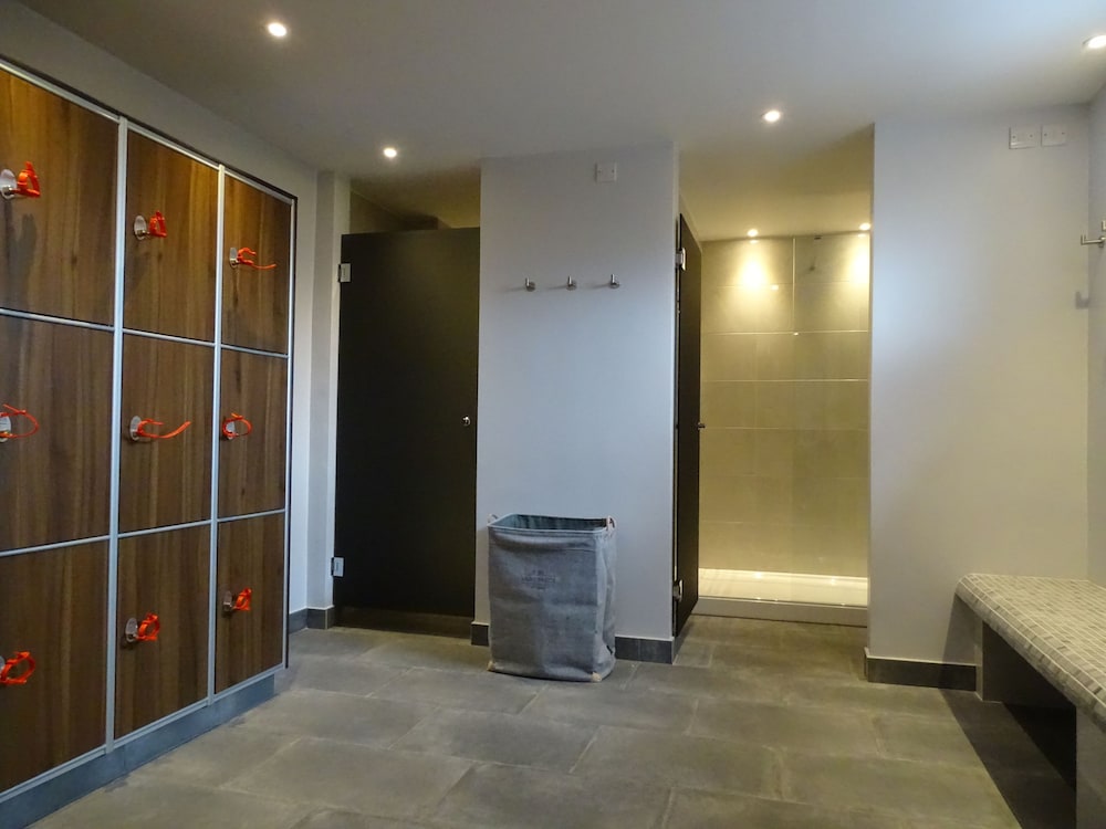 The Beeches Hotel And Leisure Club 2/50