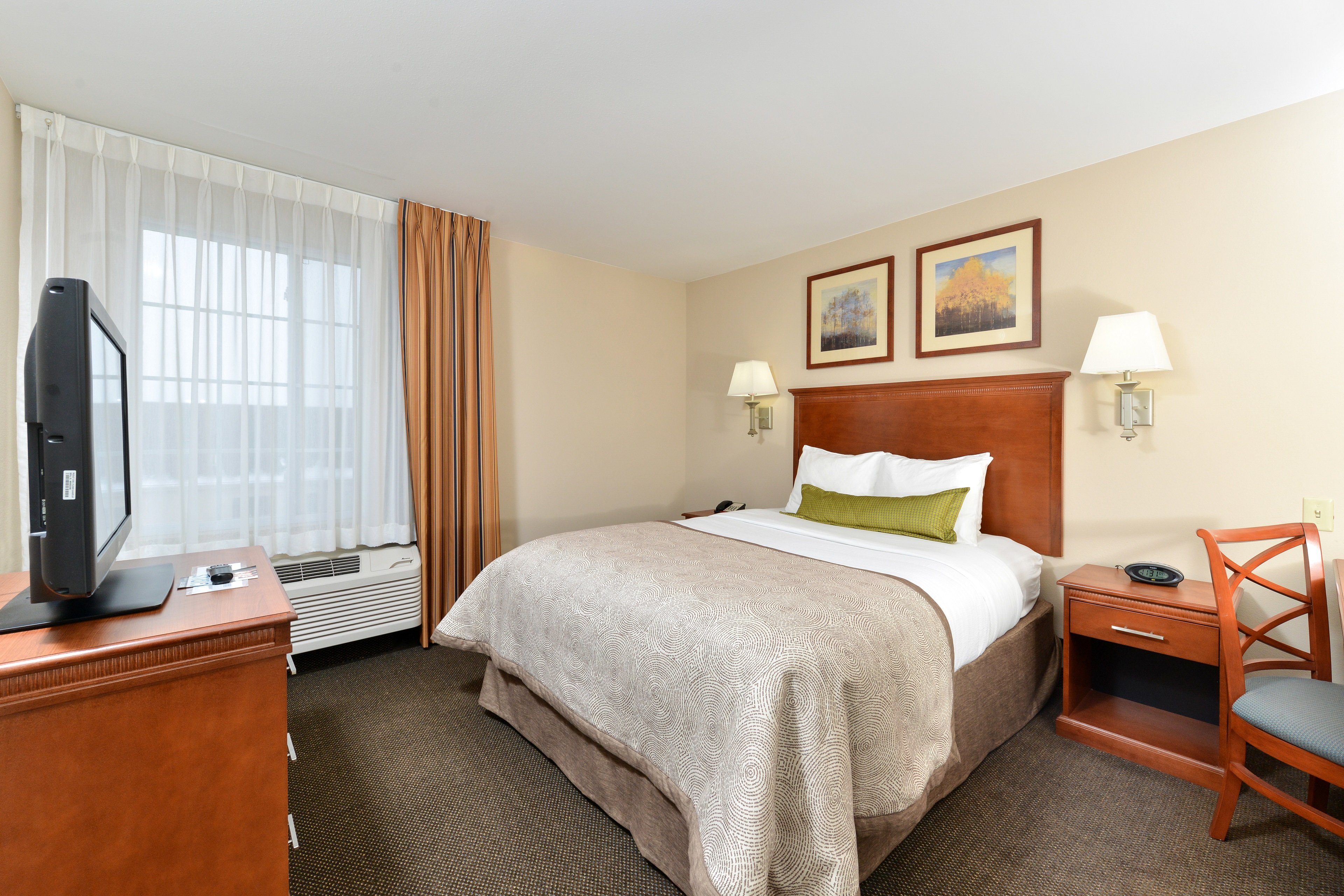Candlewood Suites Chambersburg 14/63