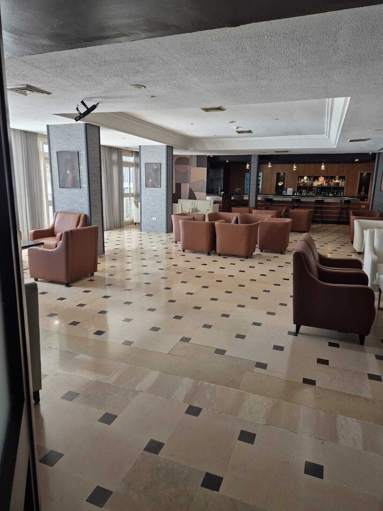 Hotel Golf Residence 40/50