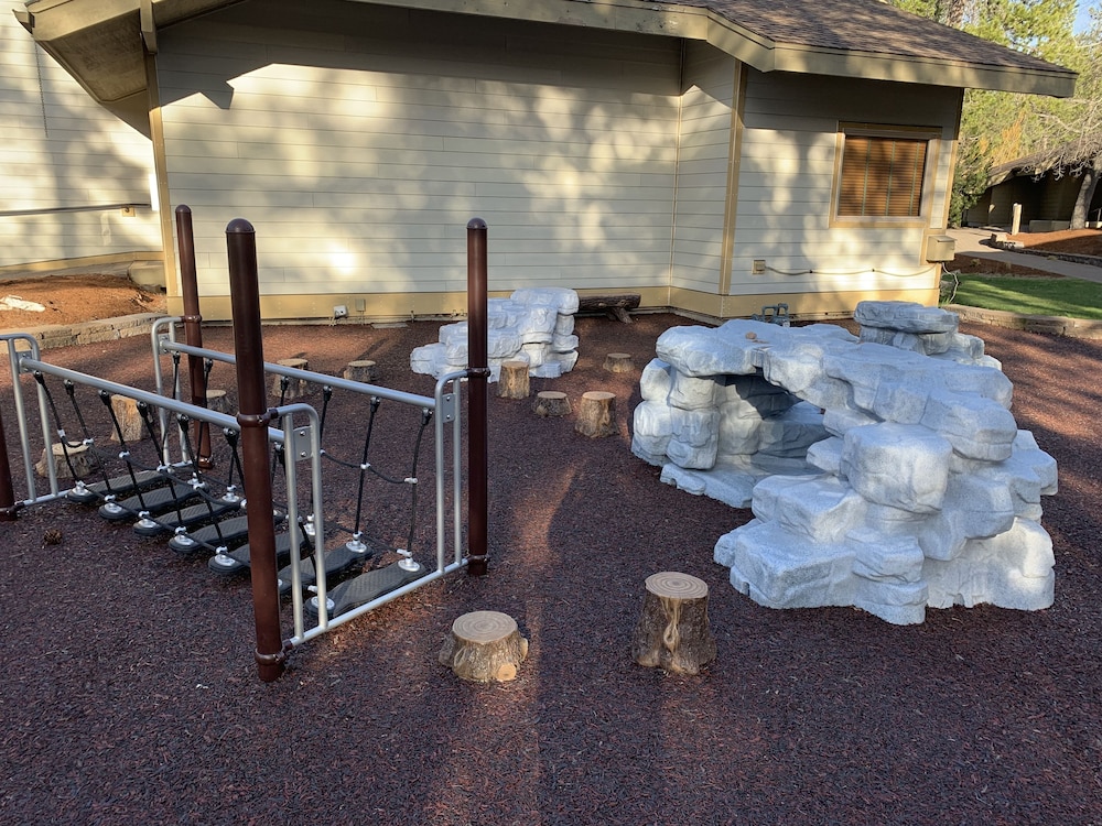 The Pines at Sunriver 27/58