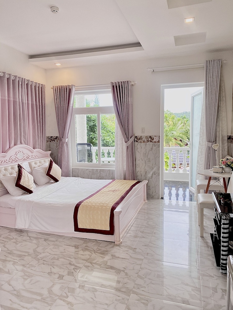 Godiva Phu Quoc Hotel 6/71
