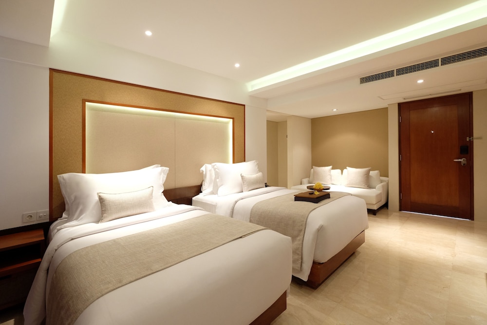 The Bandha Hotel & Suites 32/107
