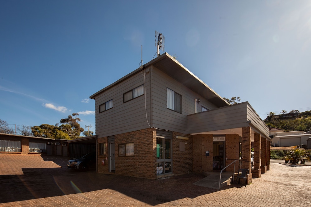 Mannum Motel 8/60