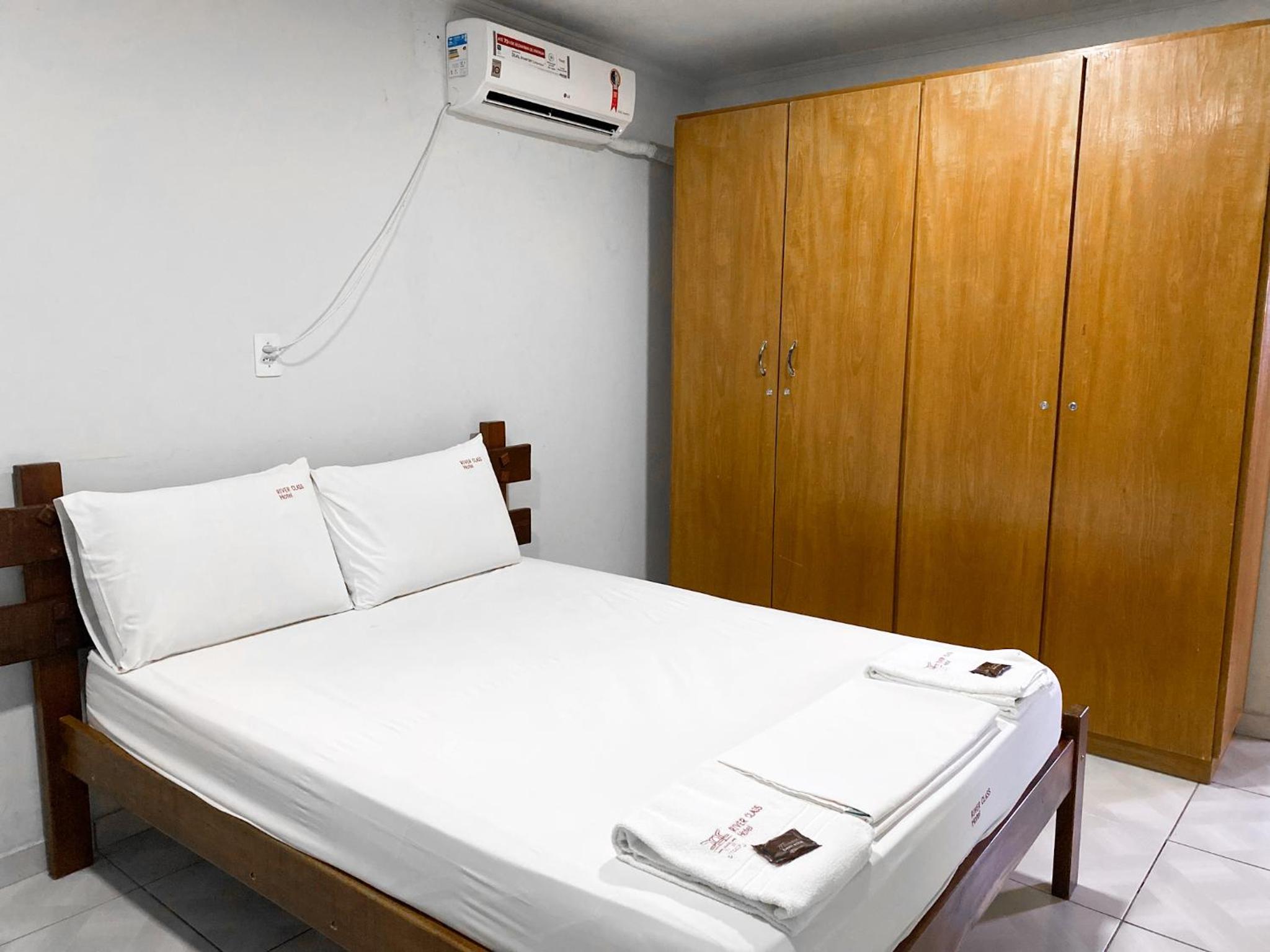 River Class Hotel 10/50