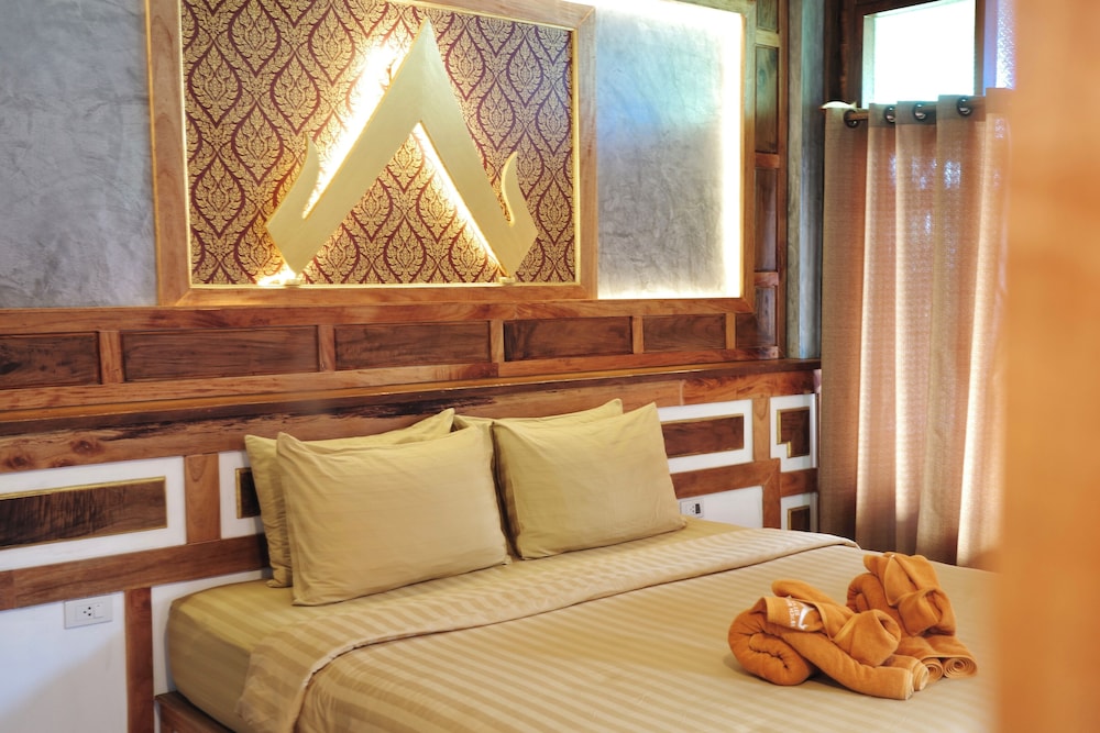 Phi Phi Relax Beach Resort 55/71