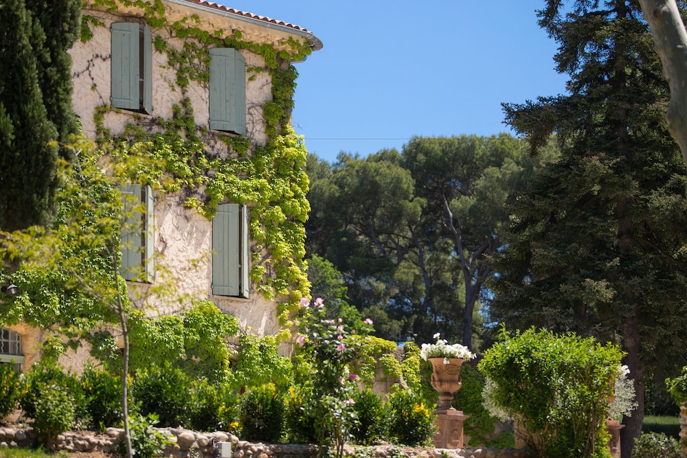 Domaine Cie 42/50