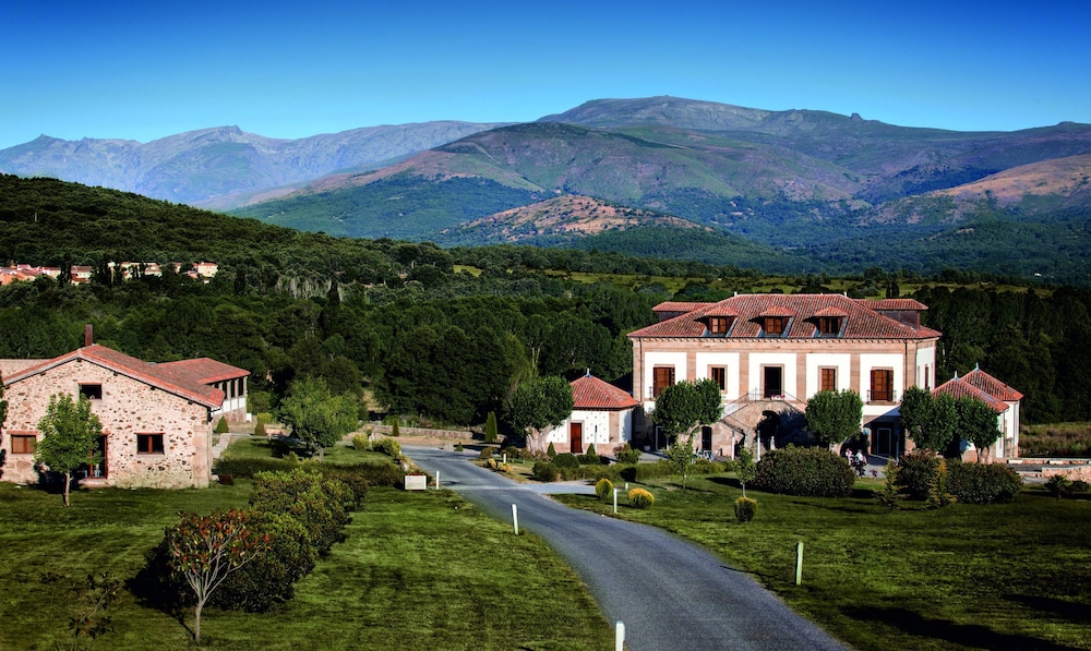 Izan Puerta De Gredos 46/50