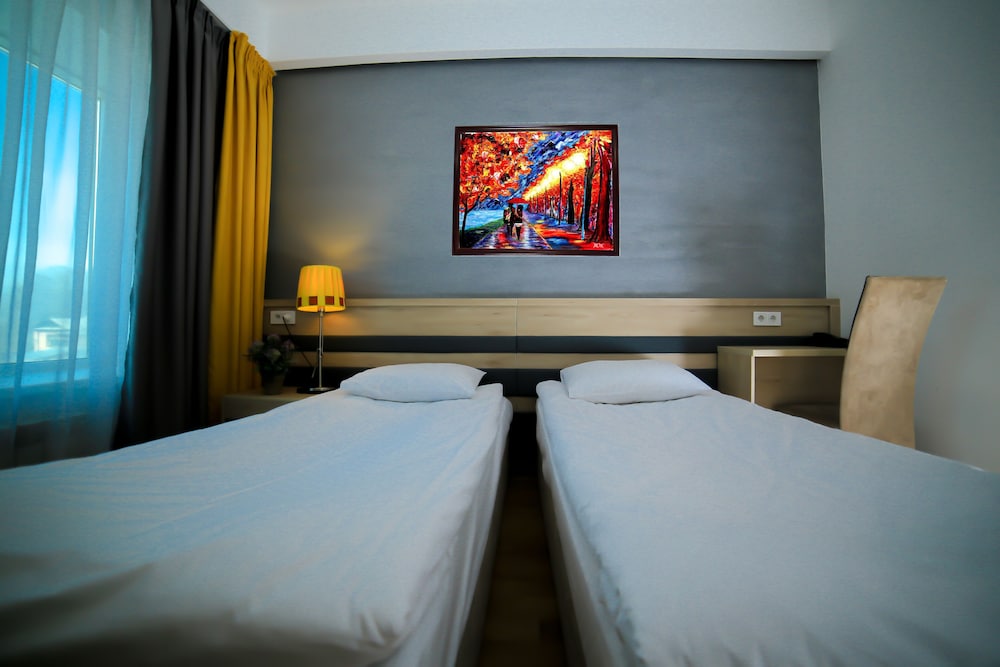 Astra Hotel 16/41