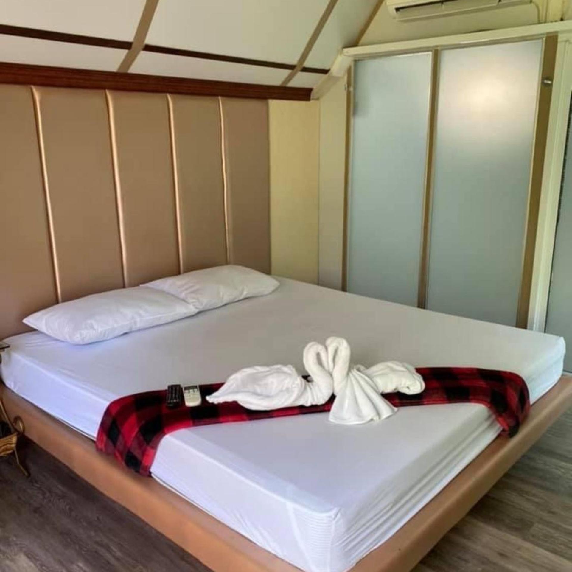 Kurina Hotel 8/30