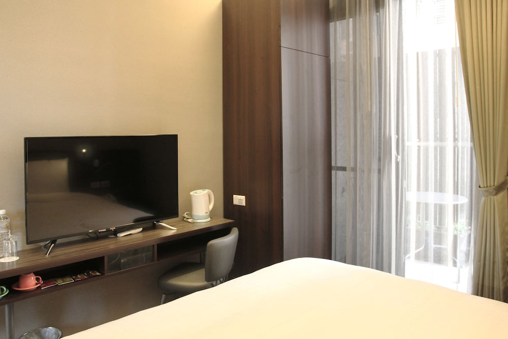 CAPITAL HOTEL SONGSHAN 25/35