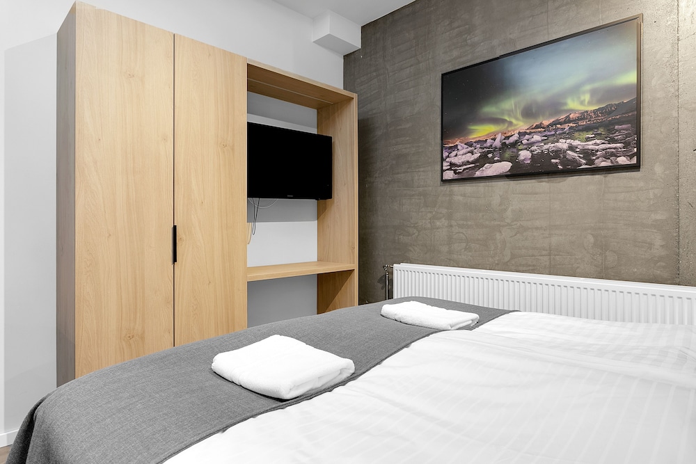 OK Hotel 21/66