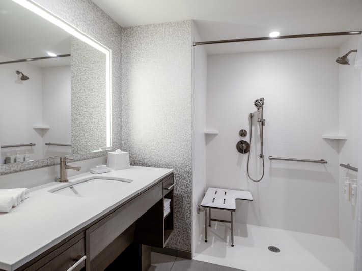 Home2 Suites by Hilton Santa Rosa Beach 21/22