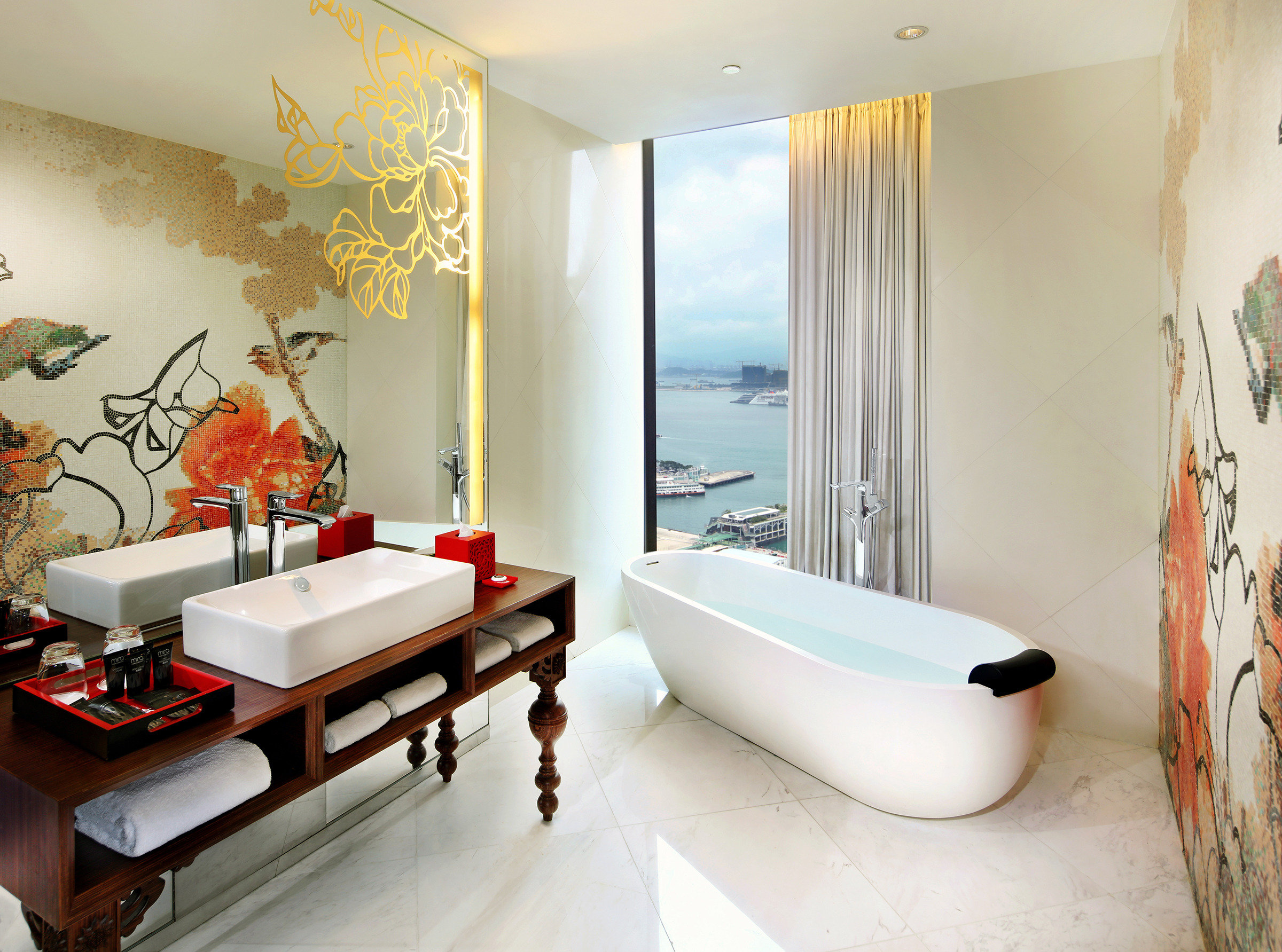 Mira Moon Hotel 23/24