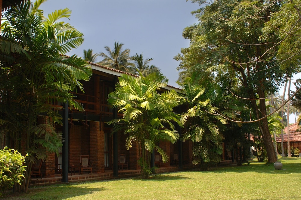 CLUB BENTOTA 40/50