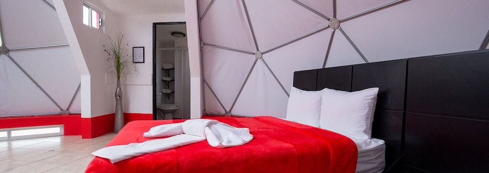 Glamping, 2 Double Beds, Sofa