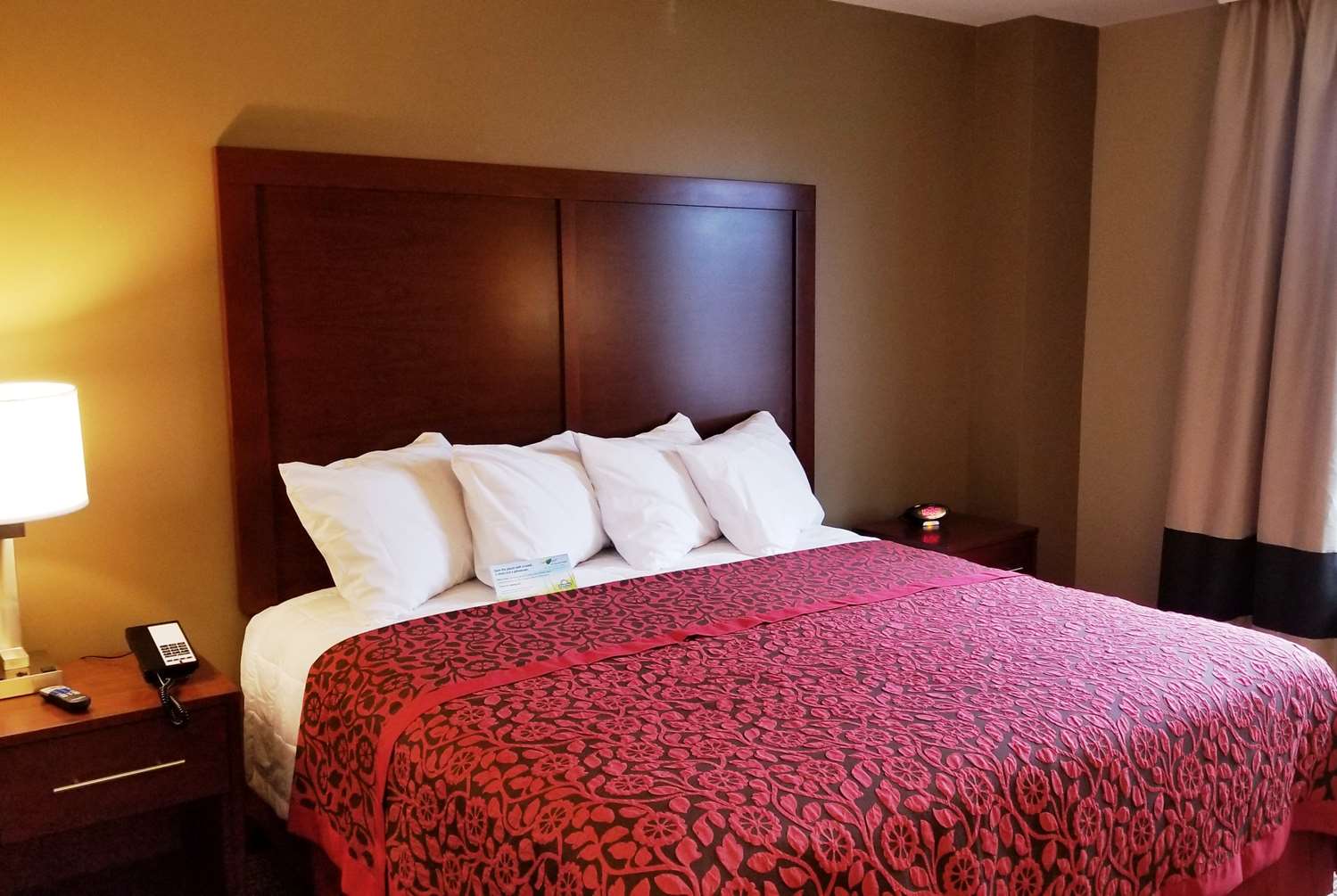 Days Inn by Wyndham Brooklyn Marine Park 2/5