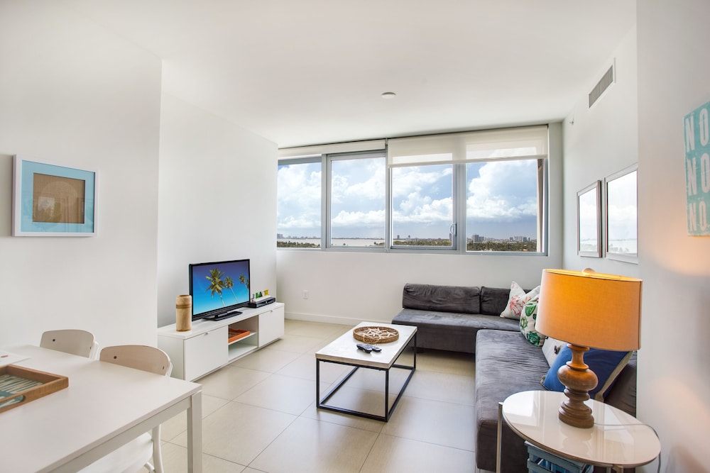 Miami Vacations Corporate Rentals - Monte Carlo 39/69