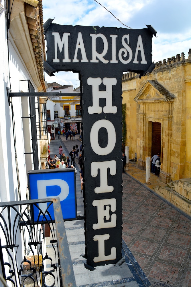 Hotel Marisa 49/56