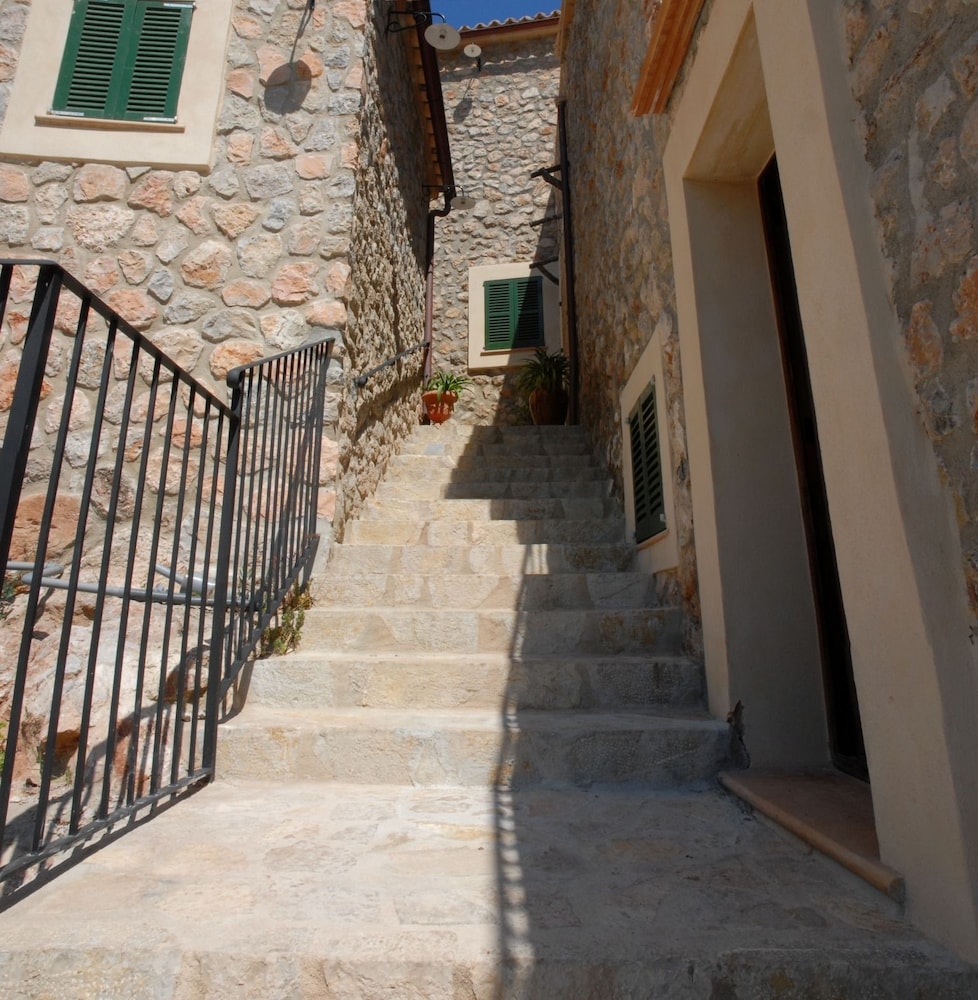 Hotel Sa Vall Valldemossa 65/70
