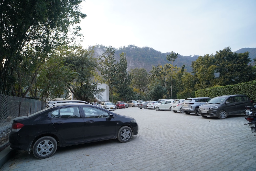 The Solluna Resort Corbett 64/69