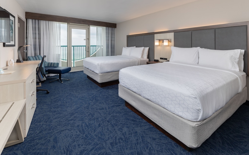 Holiday Inn Express Pensacola Beach 25/60