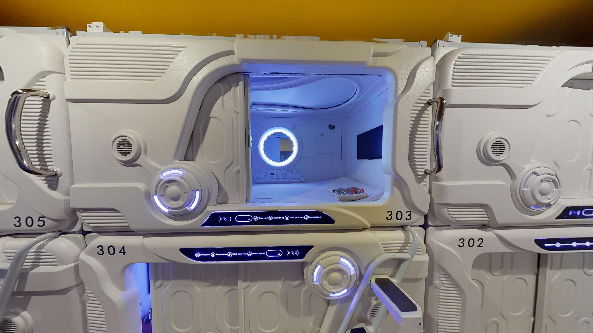 Capsule, Mixed Dorm