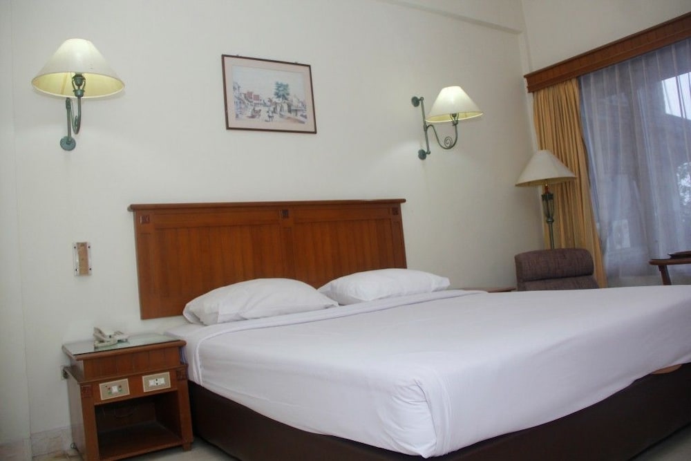 Parama Hotel Puncak 13/23