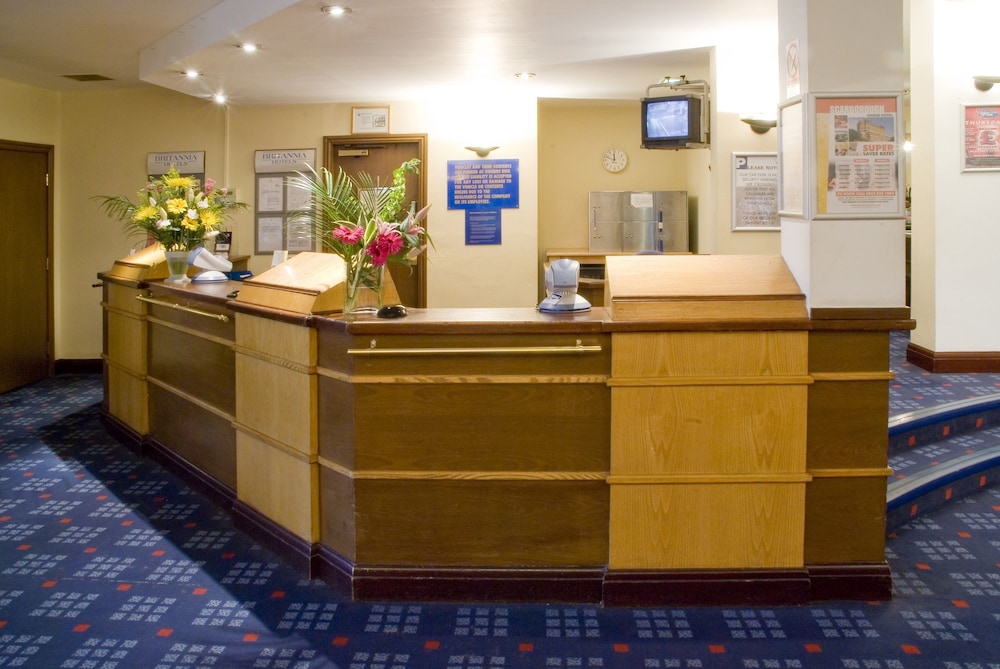 Lobby at Britannia Airport Hotel Manchester, MANCHESTER