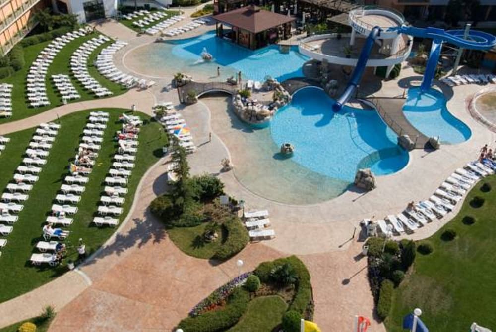 Trakia Plaza Hotel and Apartments 25/27