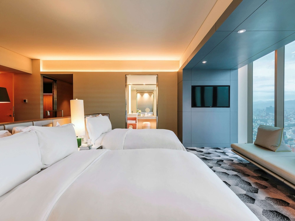 Junior Suite, 2 Double Beds, Executive Level, Club Lounge Access