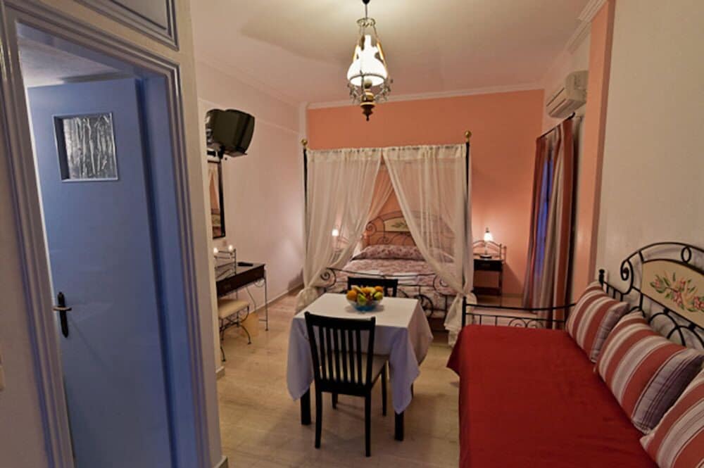 Artemis Village 18/28
