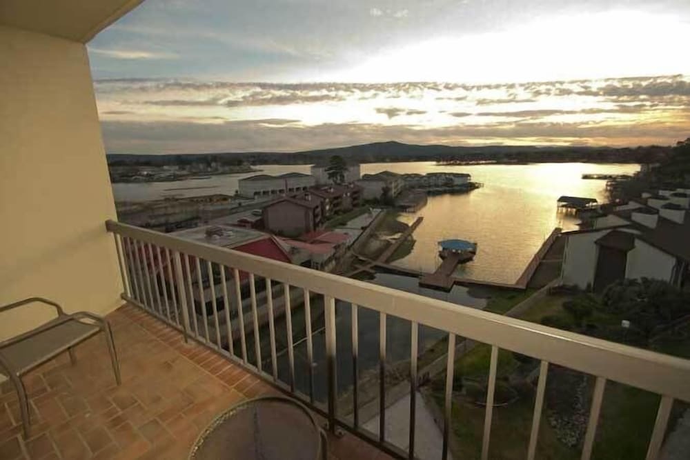 Sunbay Resort Hot Springs 31/35