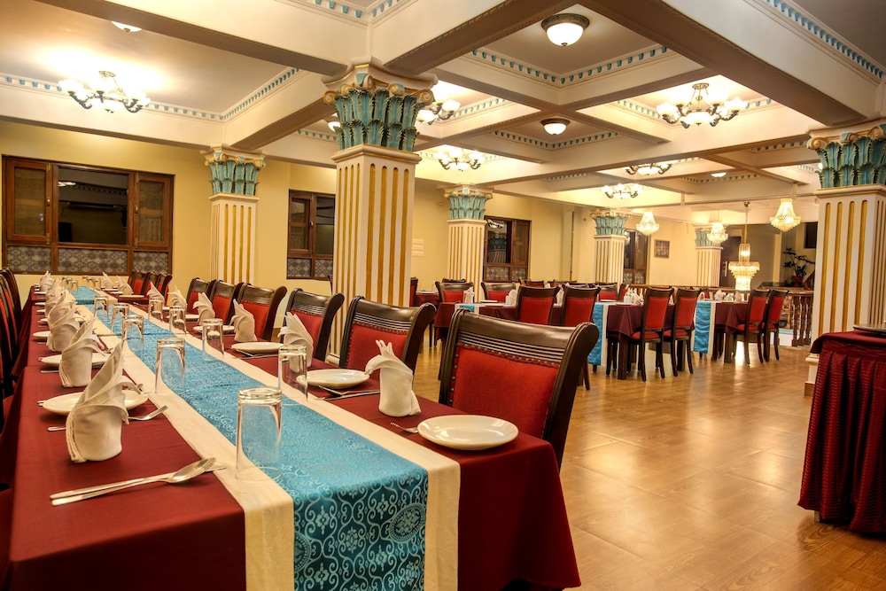 Hotel Yukhang 40/50