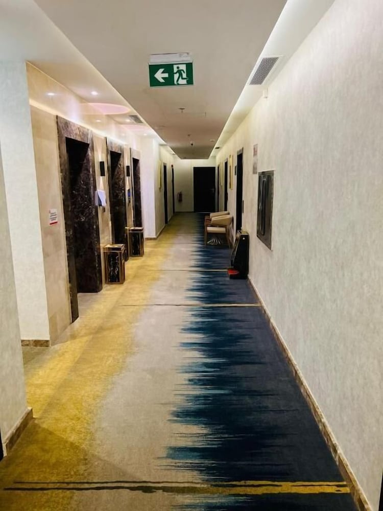 Skoop Hotel Jeddah 73/79