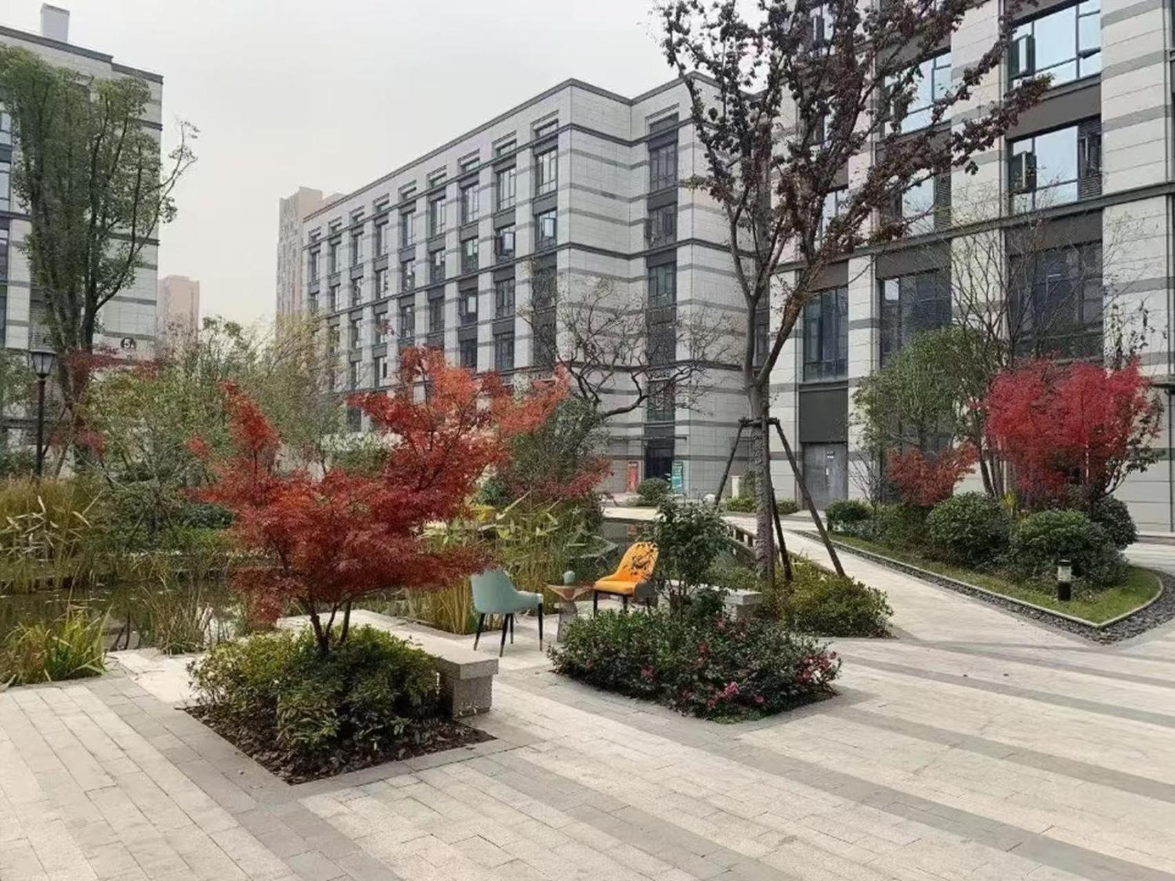 Hangzhou West Lake Science and Technology Park Atour Hotel 3/56