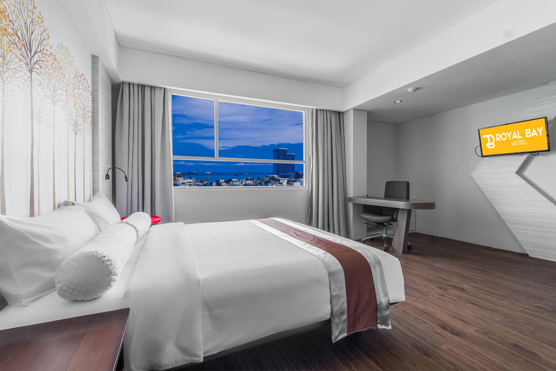 Royal Bay Makassar 8/23