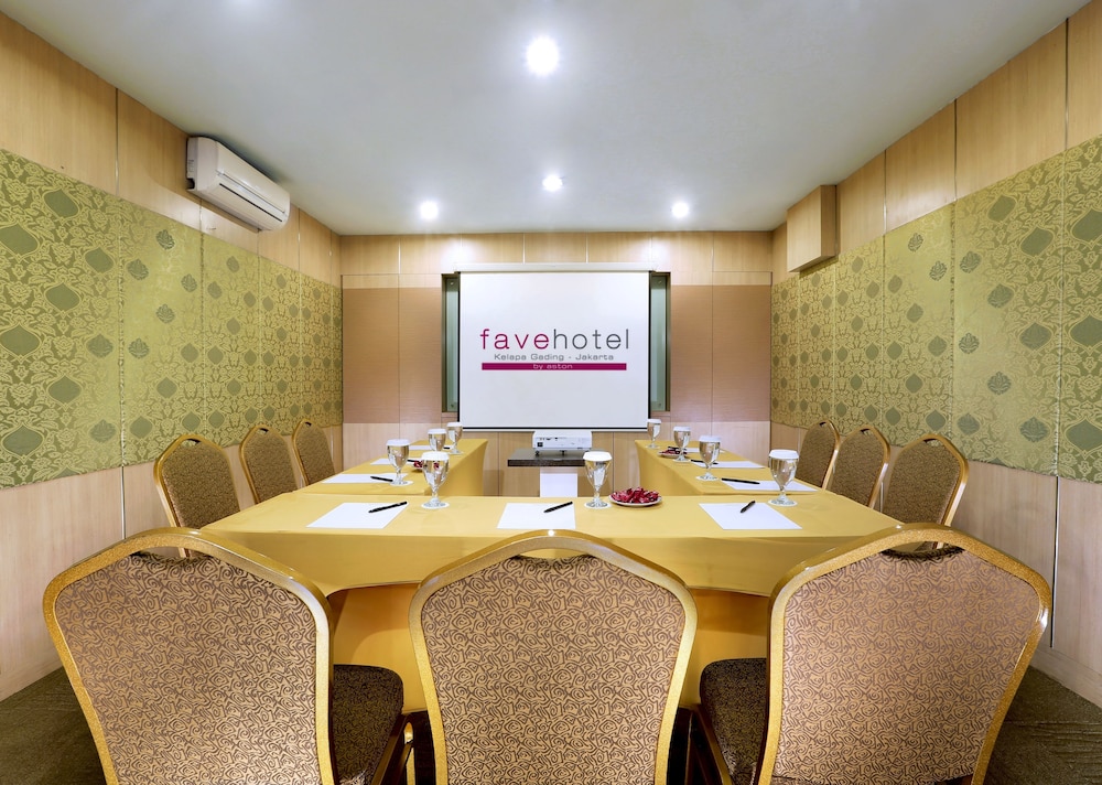 favehotel Kelapa Gading 41/54