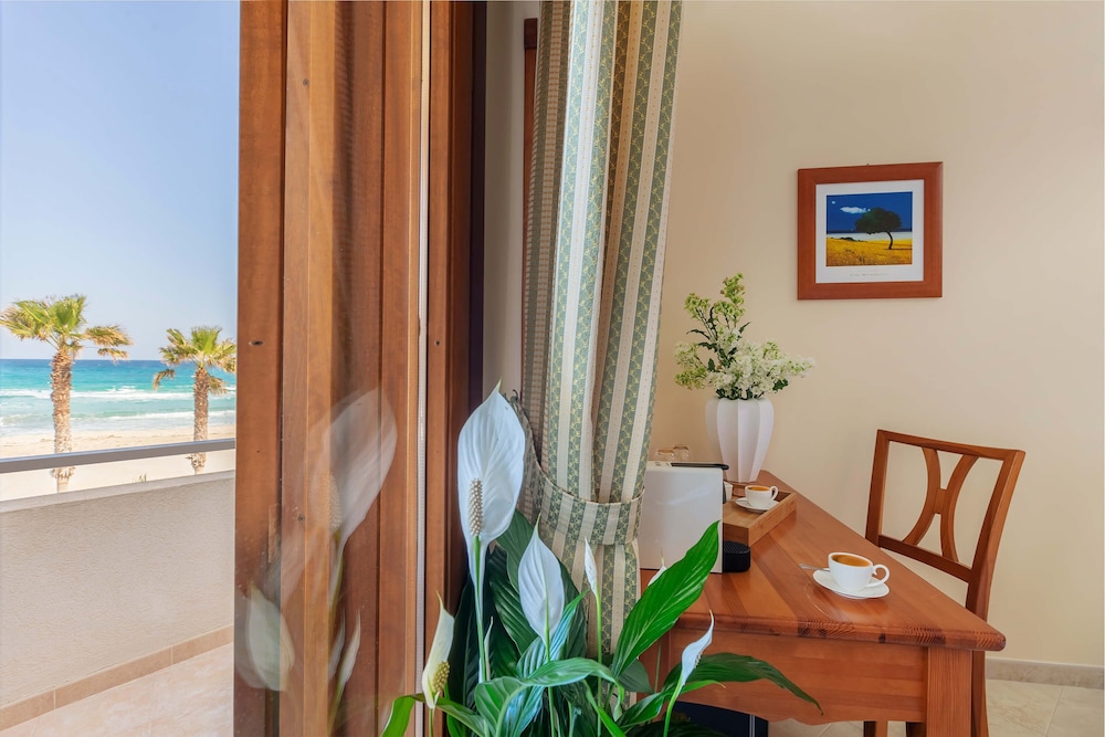 Hotel Mira Spiaggia 32/50