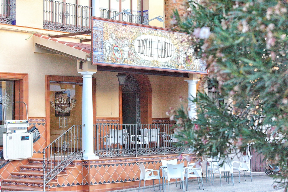 HOSTAL GARLU 4/41