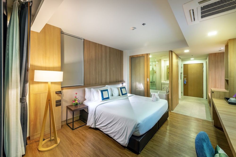 Plaai Prime Hotel (ex D Varee Diva Central Rayong) 18/71
