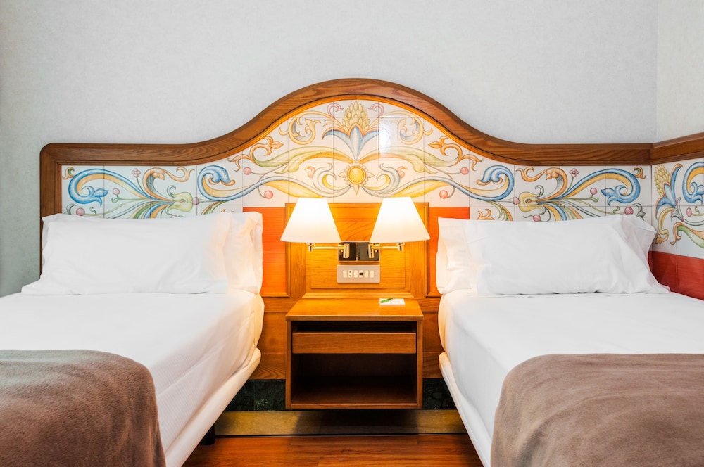 HOTEL JULIA 17/48