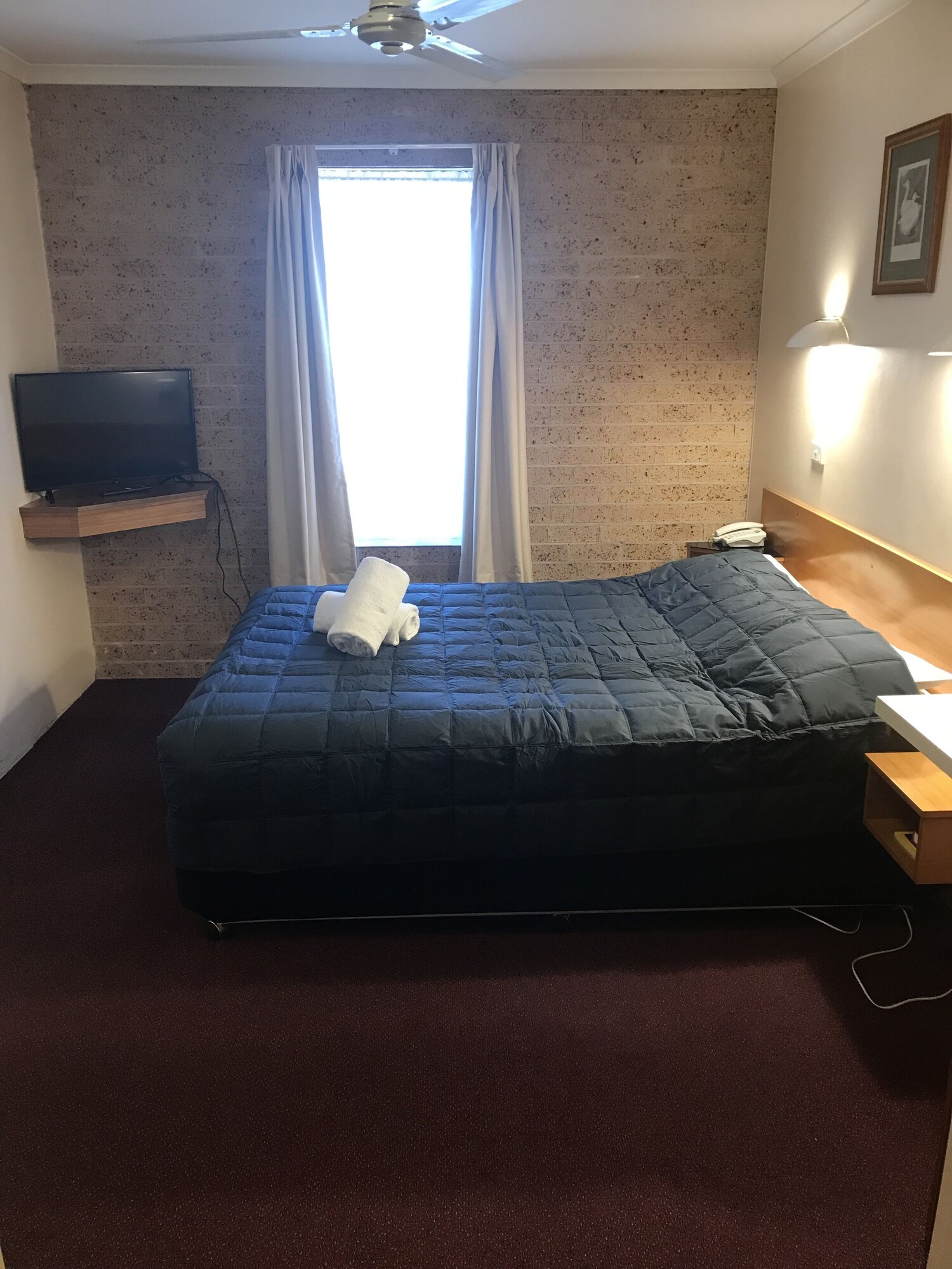 2 Bedrooms, Family Suite, Family, 1 Queen and 3 Single Beds, Kitchenette