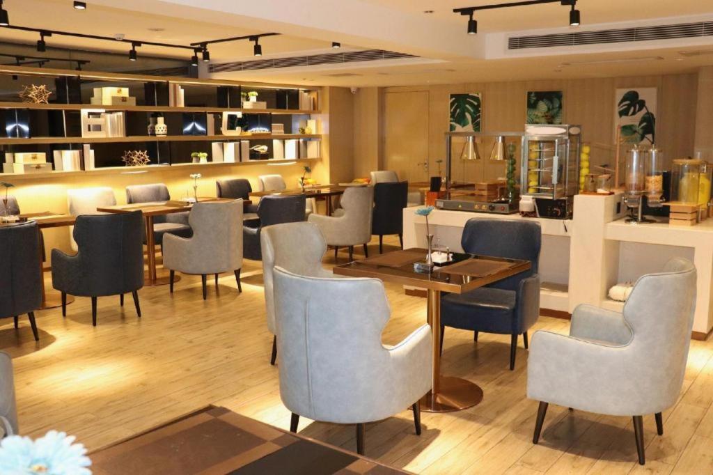 Echarm Hotel (Guiyang Xiaohe Binfen Square) 36/49