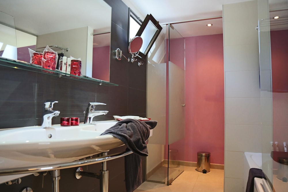R2 Romantic Fantasia Dreams And Suites Hotel Adults Only 30/64