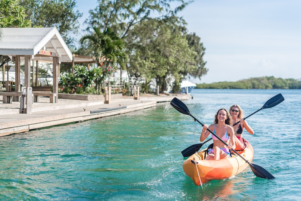 Barefoot Cay Resort 61/67