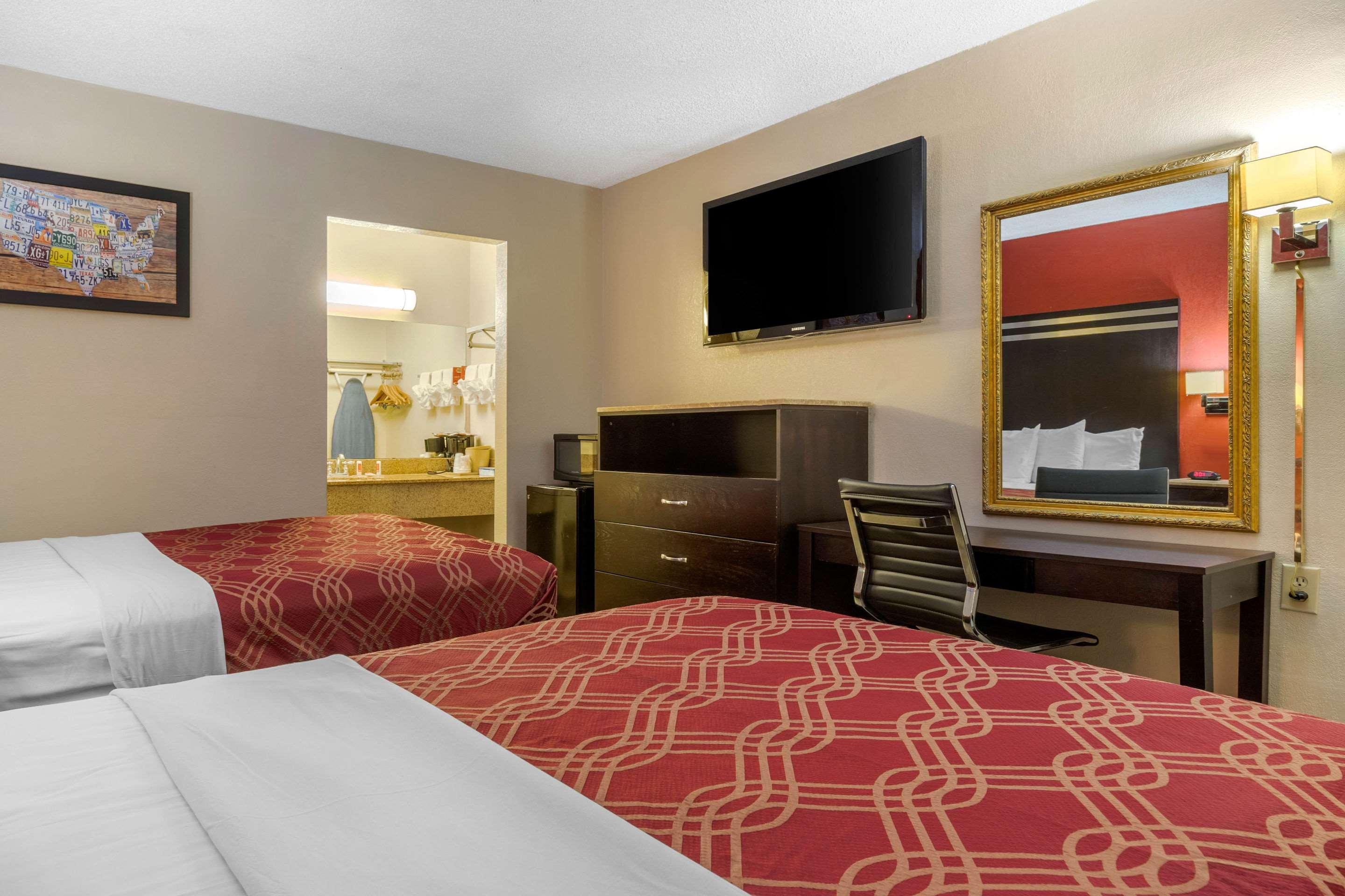 ROOM, 2 DOUBLE BEDS, SMOKING
